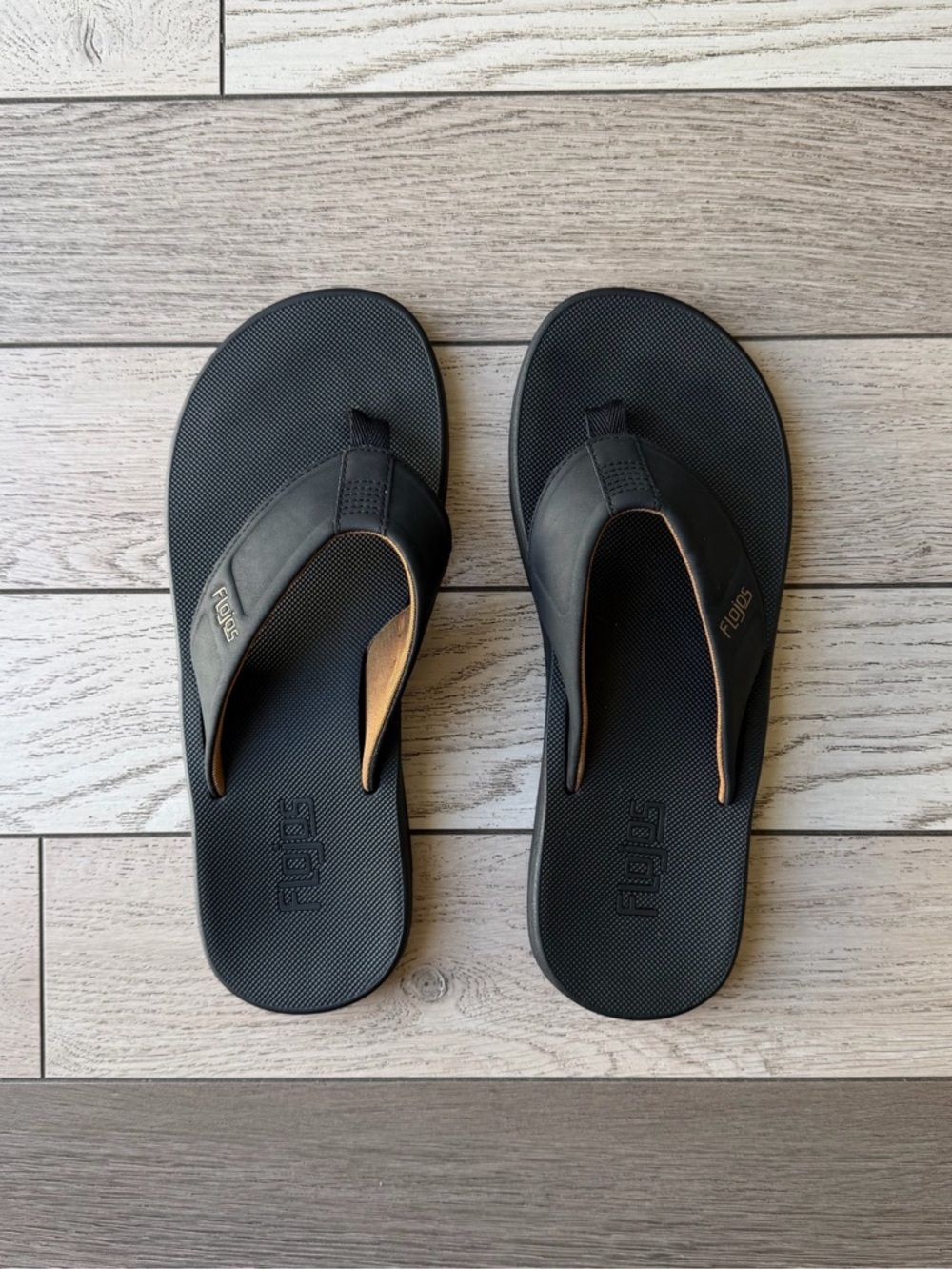 Flojos Men's Black Flip Flop Sandals size 10